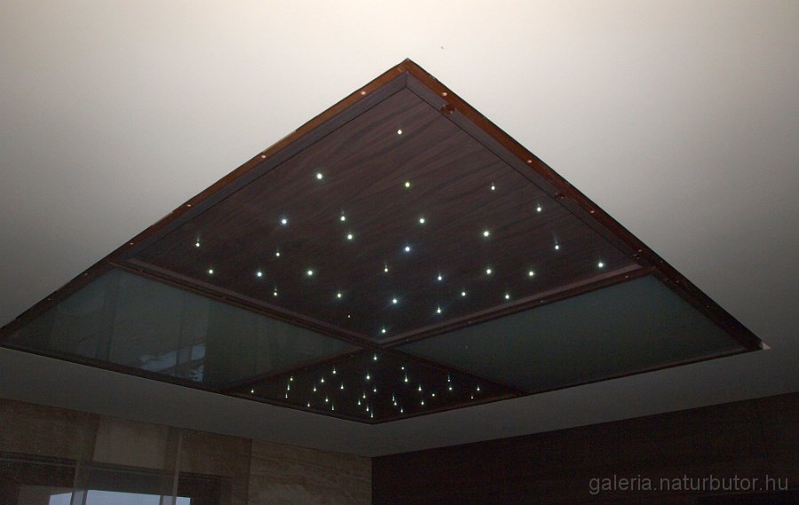 lambaburkolat_dio_vasm-uveg_gysz130085.jpg - L�mpaburkolat - di�, savmart �veg (gysz130085)