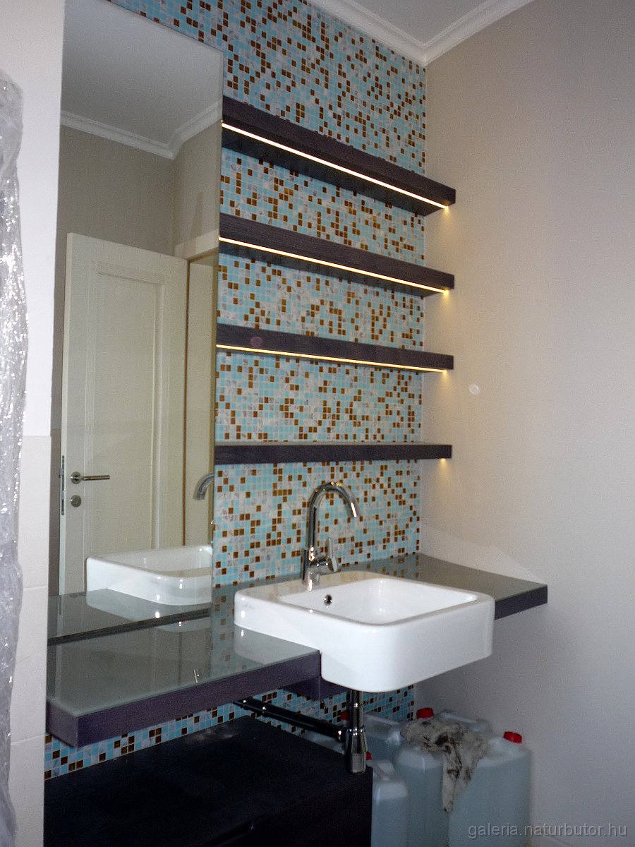 mosdoszekreny-111108.jpg - Mosd�szekr�ny (111108)