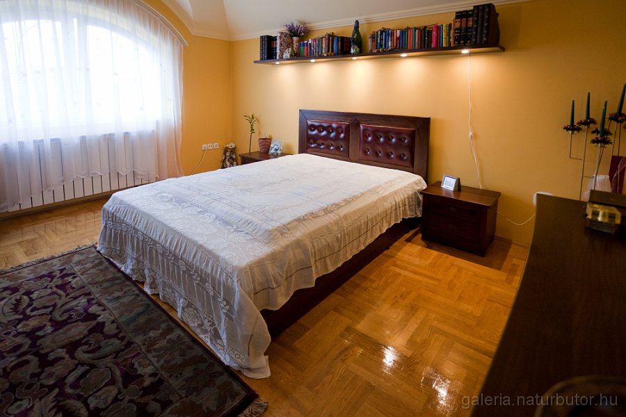 egyedi_agykeret_101104.jpg - Egyedi �gykeret (101104)