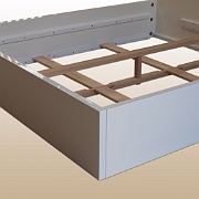 7EGYEDI_agykeret_magasfenyu_feher_festes_labveg