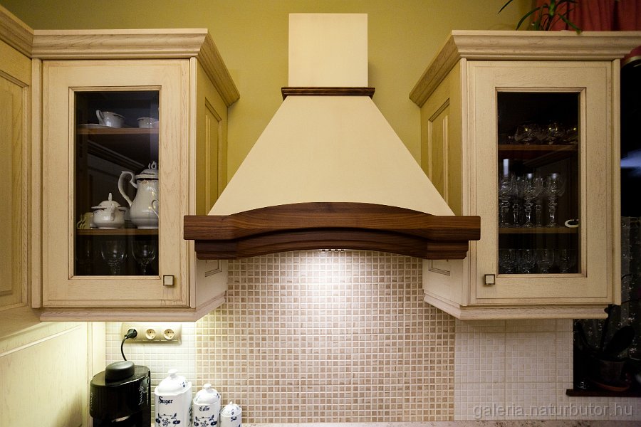 Klasszikus-2-festett-reszlet.jpg - Klasszikus (2) - festett, r�szlet