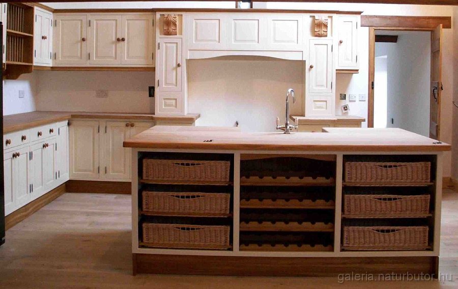 Mediterran-5-festett-sziget-tomor-fa-pult.jpg - Mediterr�n (5) - festett, sziget, t�m�r fa pult