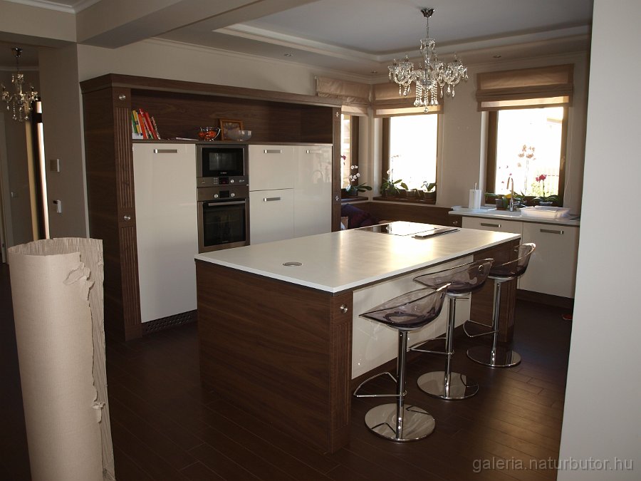 Modern-2-magasfenyu-festett-dio-furneros.jpg - Modern (2) - magasf�ny� festett, di� furn�ros