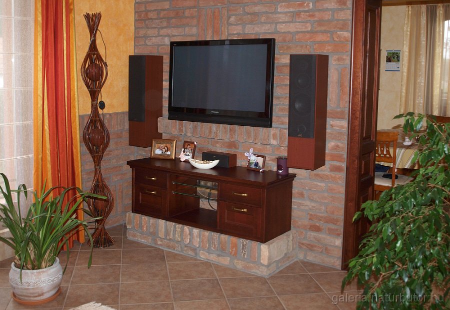 tv-szekreny-111024.jpg - TV-szekr�ny (111024)