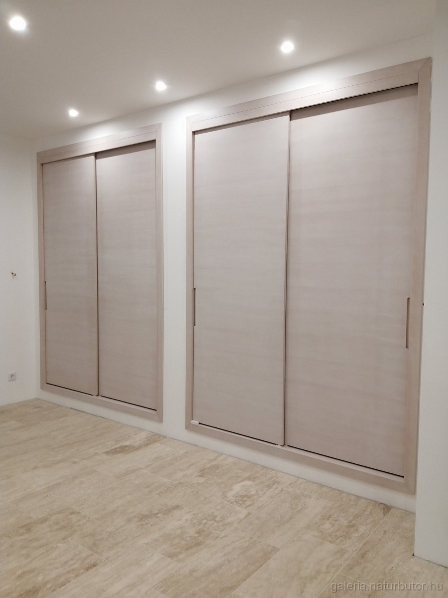 beepitett_szekreny_toloajtoval_vre951-24.jpg - Be�p�tett szekr�ny tol�ajt�val (VRE951/24)