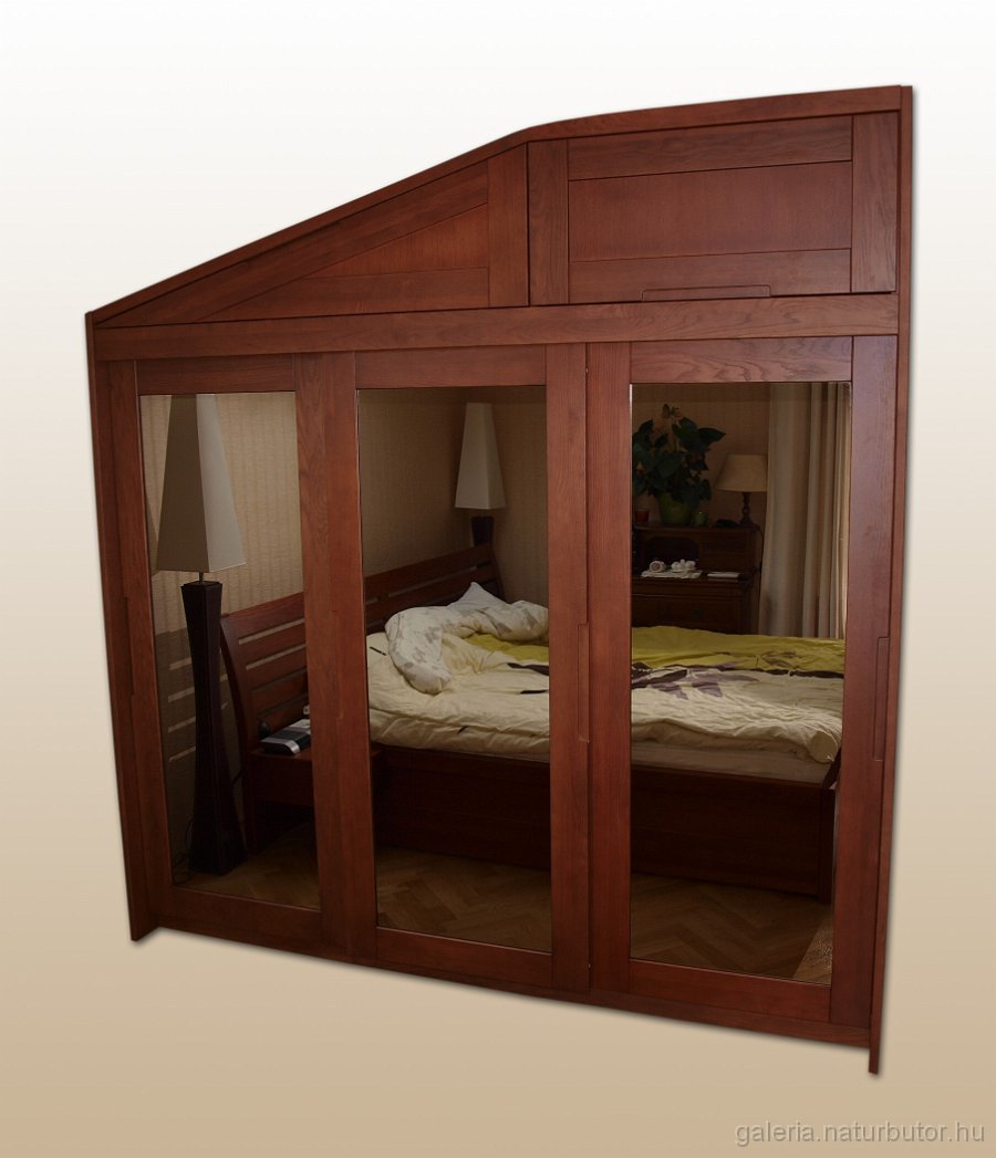 egyedi_beepitett_haloszoba_szekreny_005.jpg - Be�p�tett szekr�ny (3)