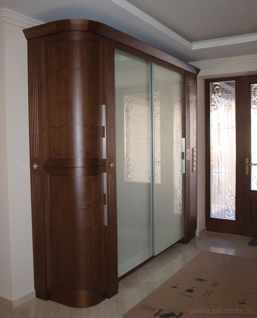 eloszobaszekreny-120227-2.jpg - El�szobaszekr�ny (120227-2)