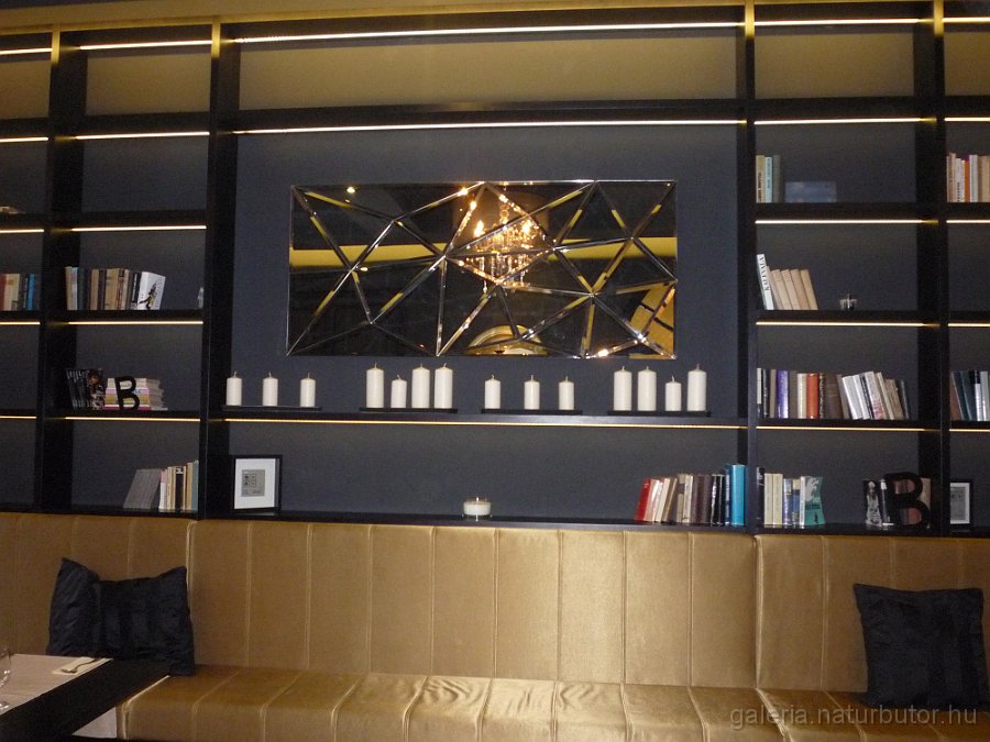 uj-vigado-111216-03-T.jpg - �j Vigad� (111216-03-T)