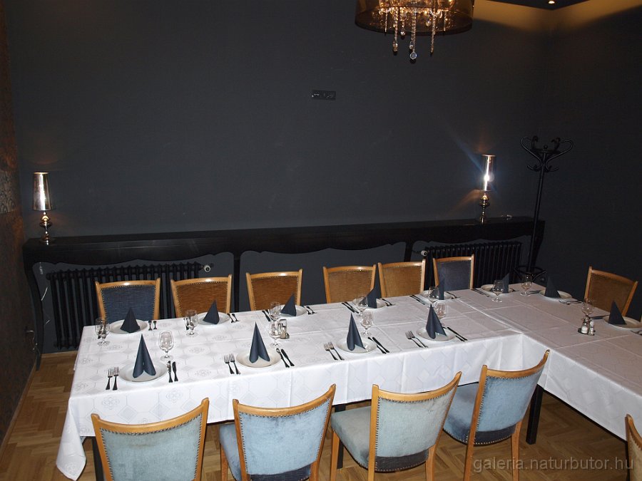 uj-vigado-111216-04.jpg - �j Vigad� (111216-04)